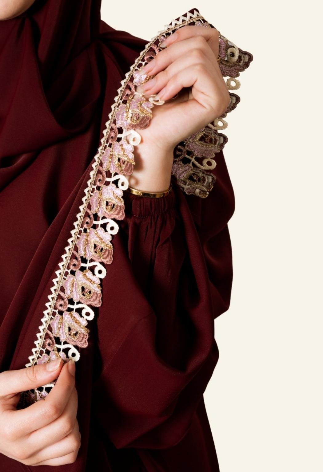 Abaya Cerise Dentelle