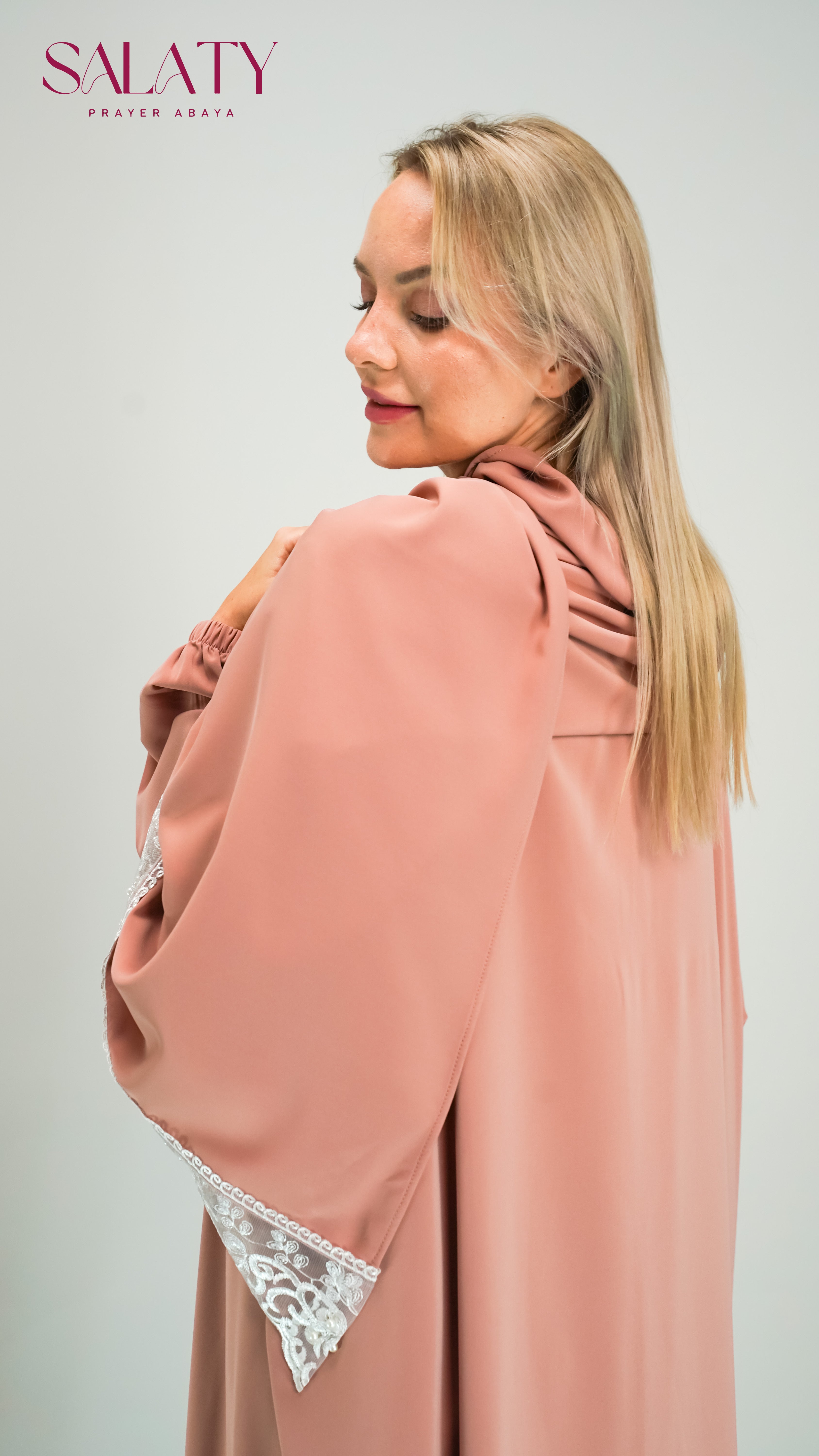 Abaya Rose Poudré